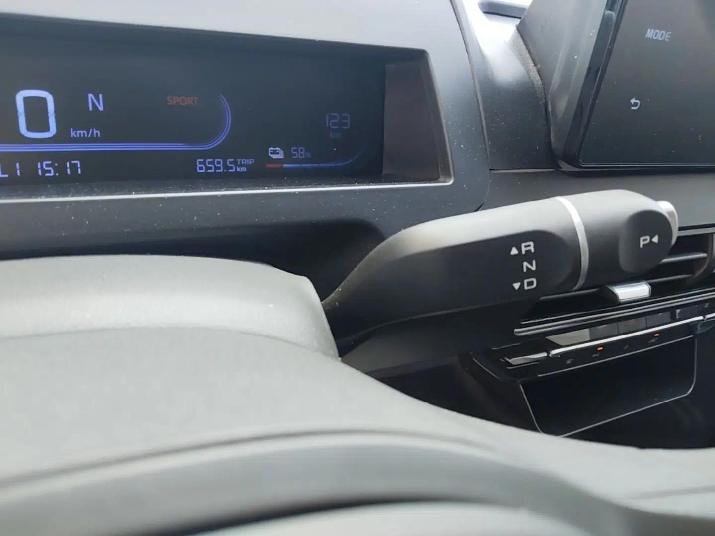Geely Galaxy Panda 2024 Panda Mini 200km Endurance Bear — миниатюра 16