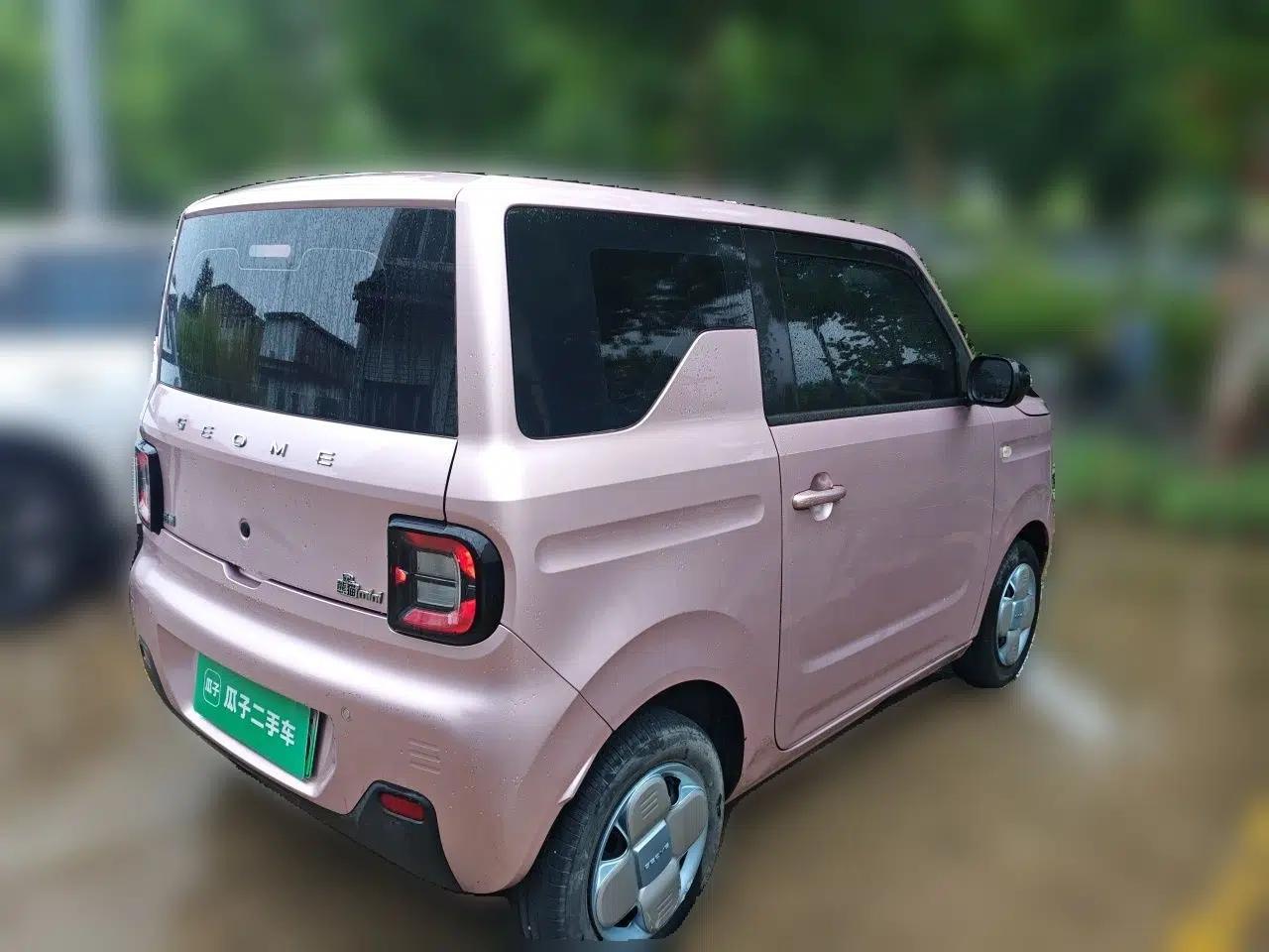 Geely Galaxy Panda 2024 Panda Mini 200km Endurance Bear — миниатюра 6