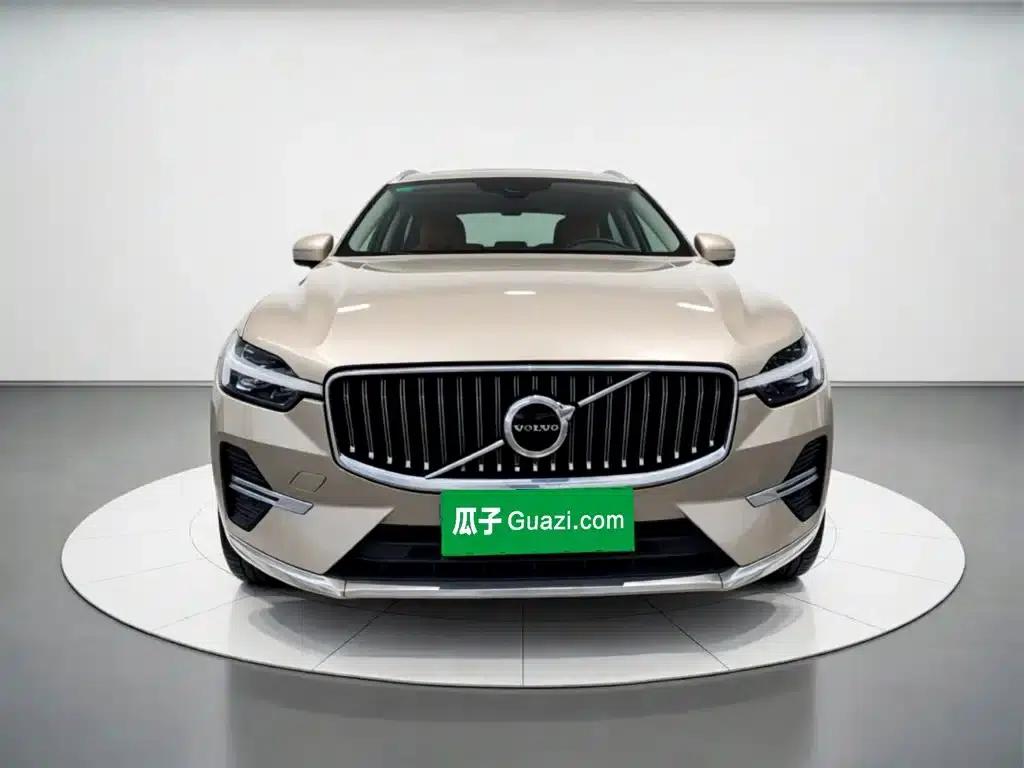 2023 Volvo XC60 B5 AWD Inscription Luxury Edition — миниатюра 2