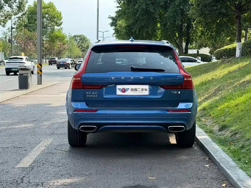 2021 Volvo XC60 T5 AWD Inscription Sport Edition — миниатюра 5