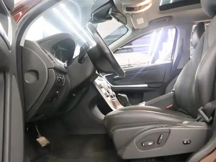 2016 Volvo XC60 T5 Smart Edition — миниатюра 12