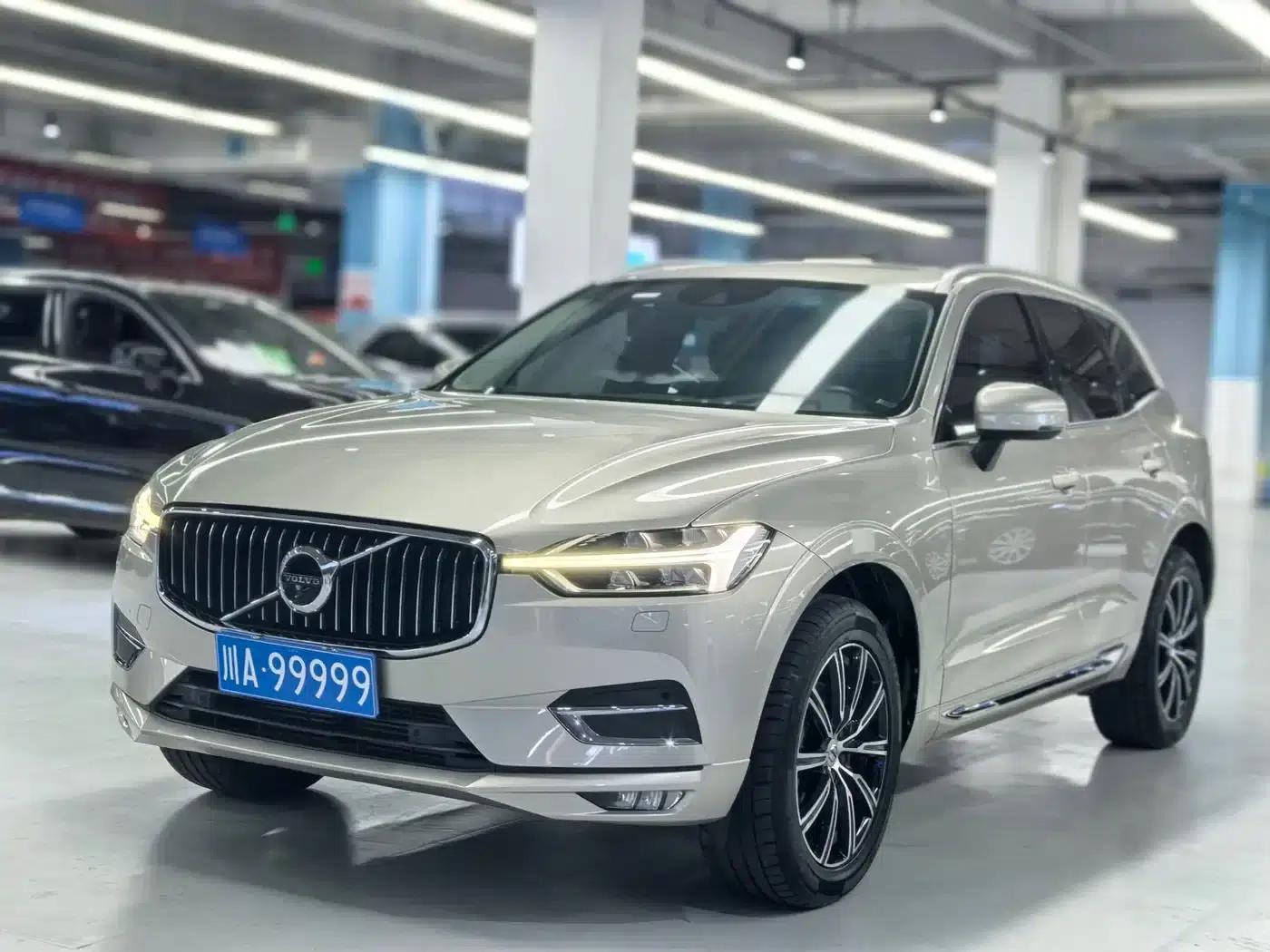 2020 Volvo XC60 T5 AWD Inscription Luxury Edition — миниатюра 1