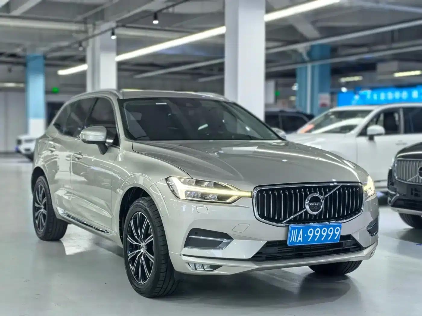2020 Volvo XC60 T5 AWD Inscription Luxury Edition — миниатюра 2