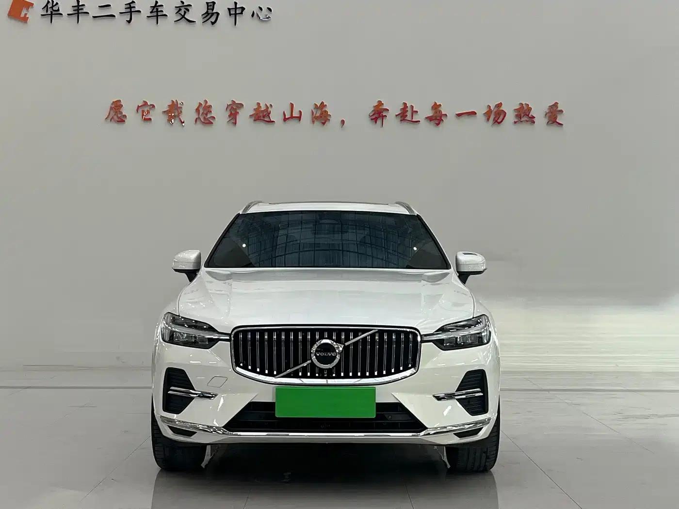 2023 Volvo XC60 B5 AWD Inscription Luxury Edition — миниатюра 2