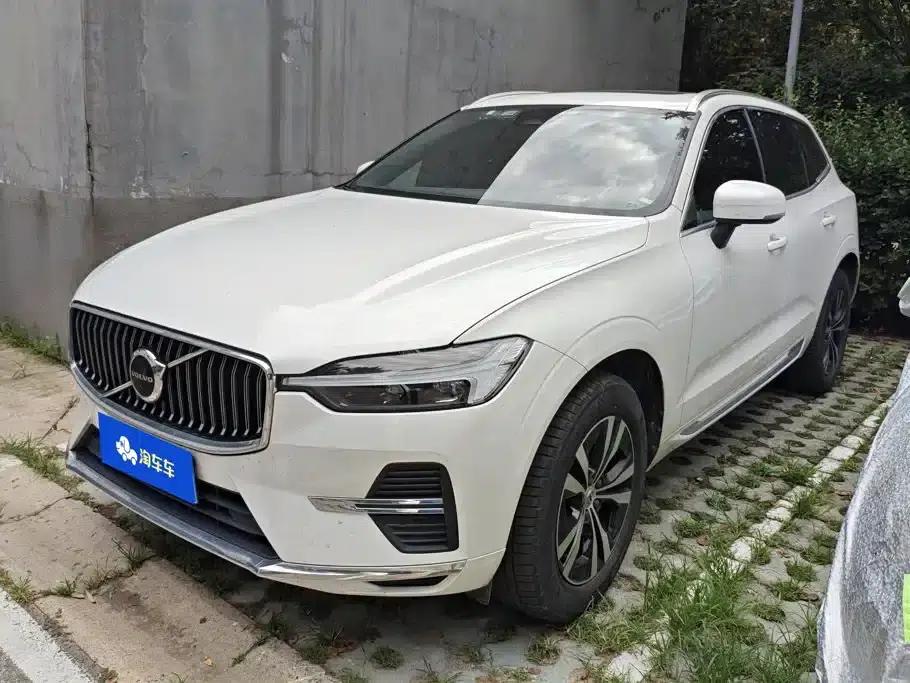 2024 Volvo XC60 B5 AWD Inscription Luxury Edition — миниатюра 1