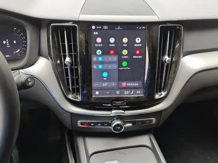 2024 Volvo XC60 B5 AWD Inscription Luxury Edition — миниатюра 13