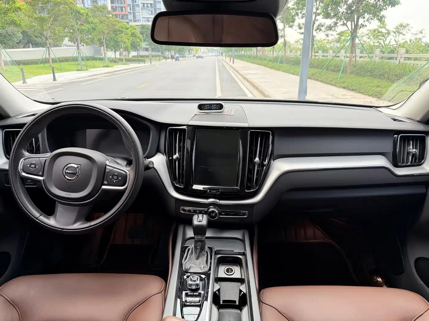 2020 Volvo XC60 T5 AWD Inscription Luxury Edition — миниатюра 13