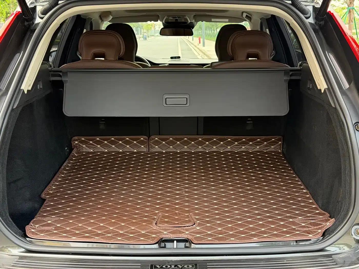 2020 Volvo XC60 T5 AWD Inscription Luxury Edition — миниатюра 16