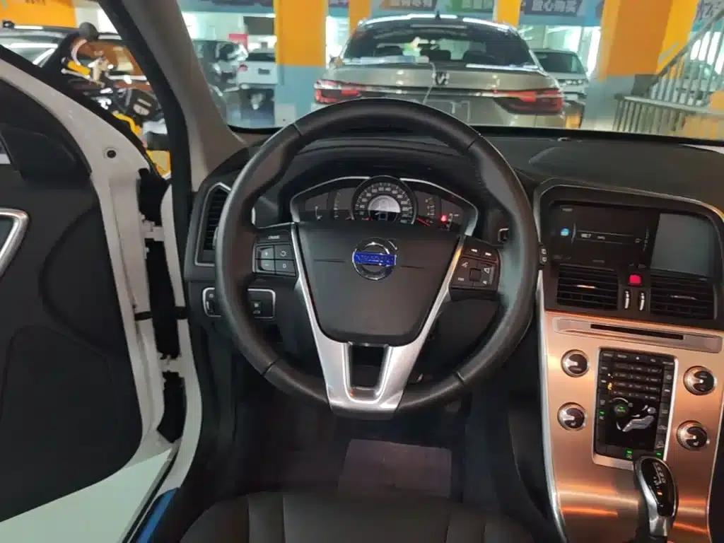 2017 Volvo XC60 T5 AWD Smart Edition — миниатюра 11