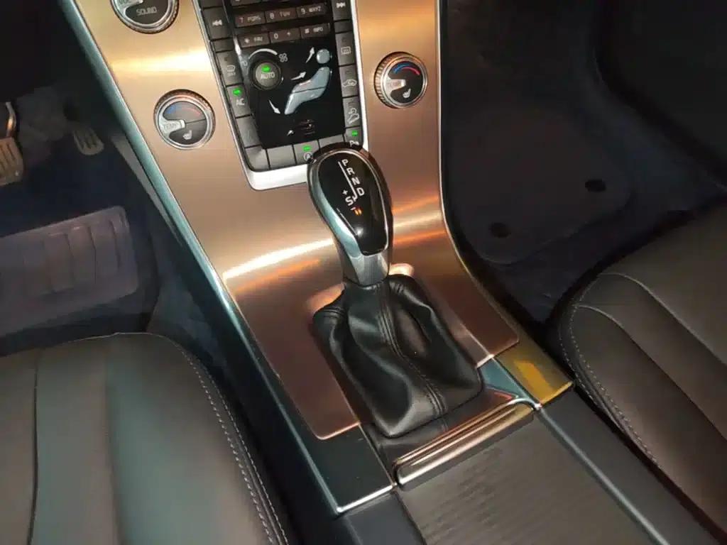 2017 Volvo XC60 T5 AWD Smart Edition — миниатюра 14