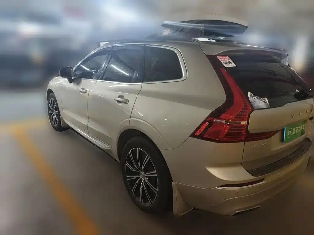 2020 Volvo XC60 T5 AWD Inscription Luxury Edition — миниатюра 25
