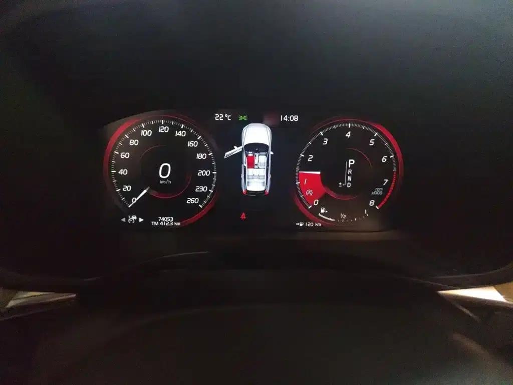2020 Volvo XC60 T5 AWD Inscription Luxury Edition — миниатюра 4