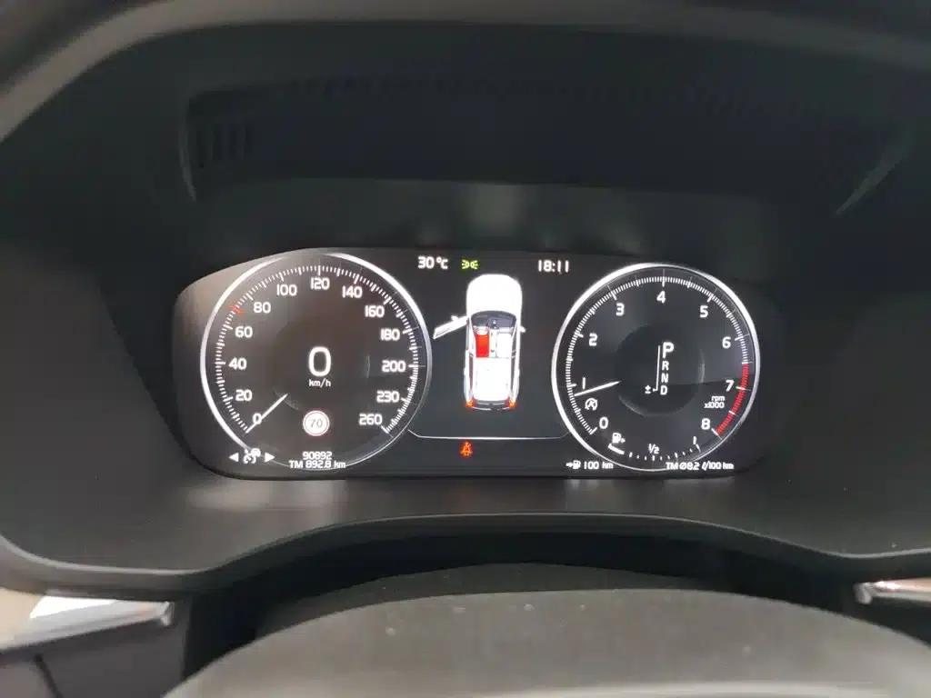 2020 Volvo XC60 T5 AWD Inscription Luxury Edition — миниатюра 8