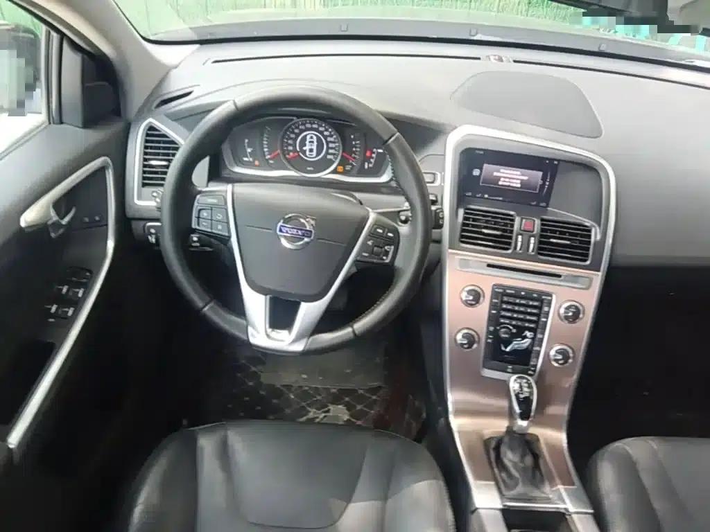 2017 Volvo XC60 T5 AWD Smart Upgrade Edition — миниатюра 17