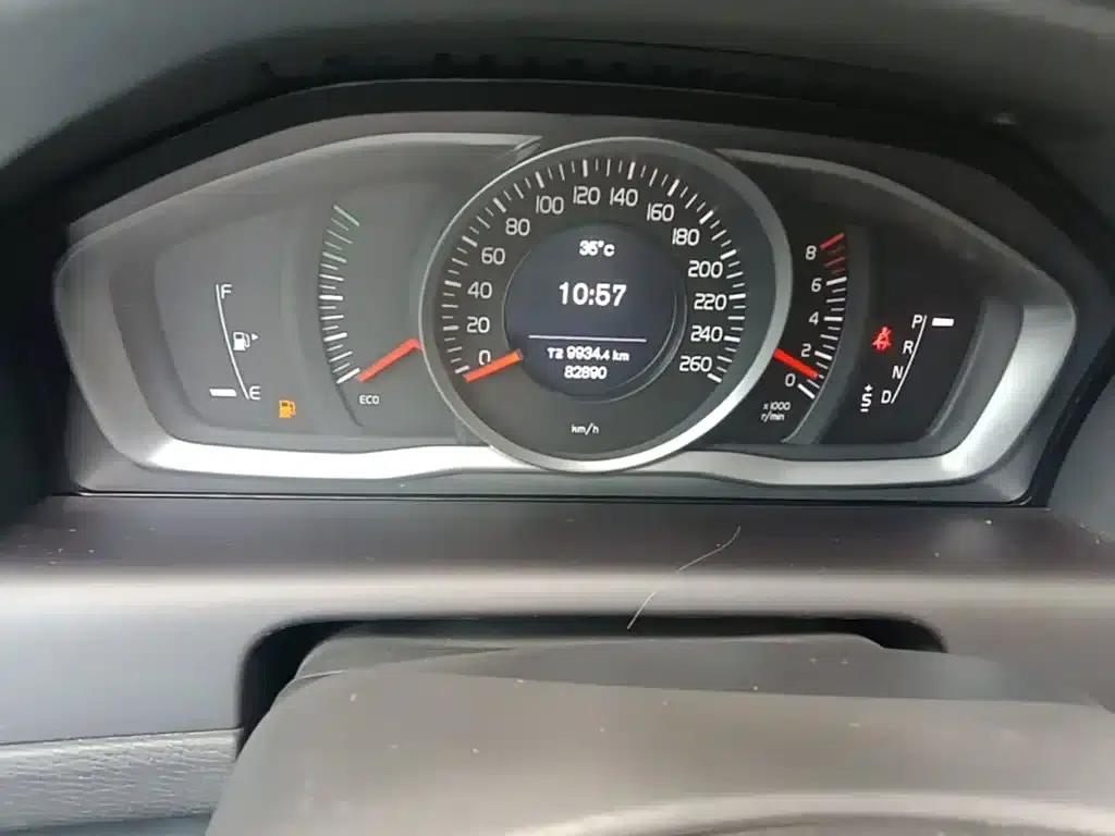 2017 Volvo XC60 T5 AWD Smart Upgrade Edition — миниатюра 19