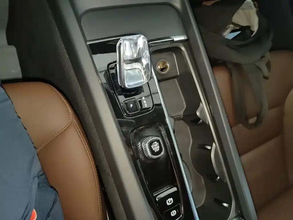 2024 Volvo XC60 B5 AWD Inscription Luxury Edition — миниатюра 14