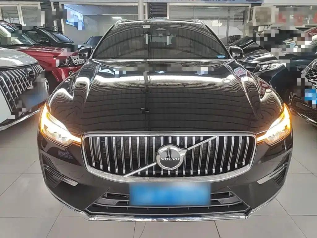 2024 Volvo XC60 B5 AWD Inscription Luxury Edition — миниатюра 3