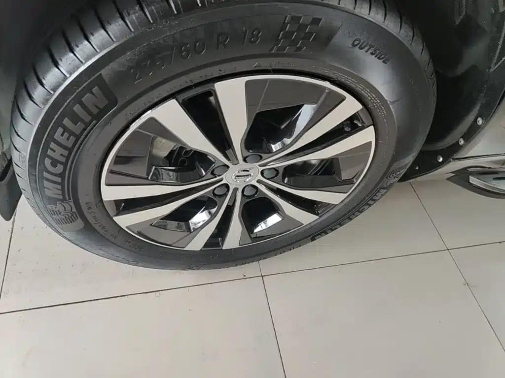 2024 Volvo XC60 B5 AWD Inscription Luxury Edition — миниатюра 23