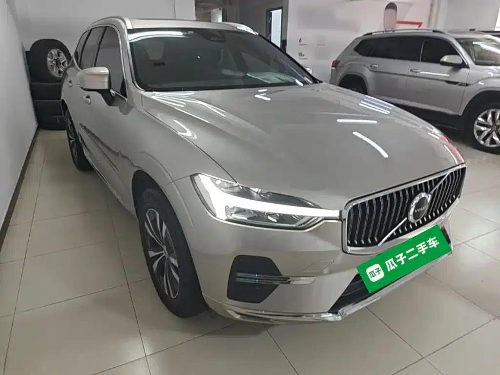 2024 Volvo XC60 B5 AWD Inscription Luxury Edition — миниатюра 4