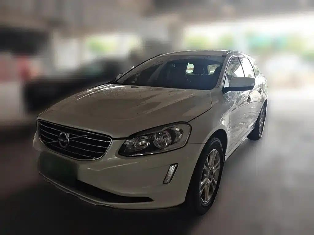 2016 Volvo XC60 T5 Smart Edition — миниатюра 1