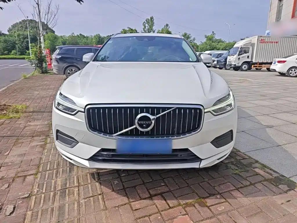 2018 Volvo XC60 T5 AWD Smart Edition — миниатюра 3