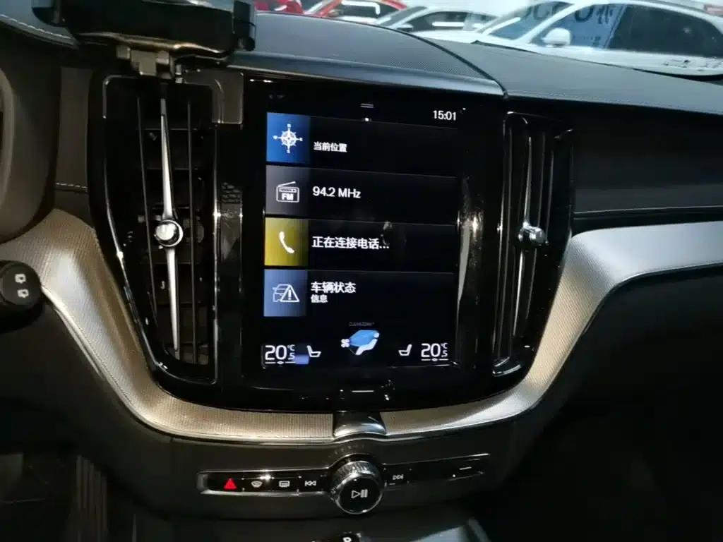 2021 Volvo XC60 T5 AWD Inscription Luxury Edition — миниатюра 13