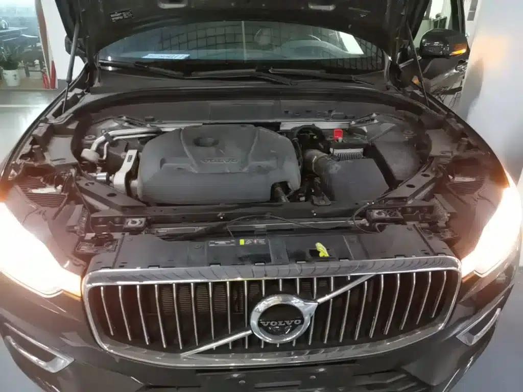 2021 Volvo XC60 T5 AWD Inscription Luxury Edition — миниатюра 20