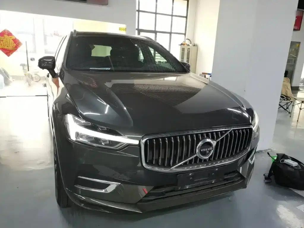 2021 Volvo XC60 T5 AWD Inscription Luxury Edition — миниатюра 3
