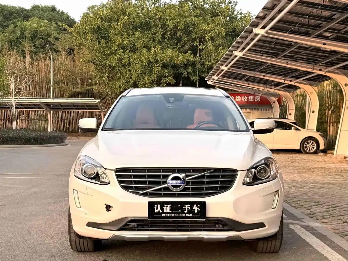 2014 Volvo XC60 Imported T5 Smart Edition — миниатюра 2