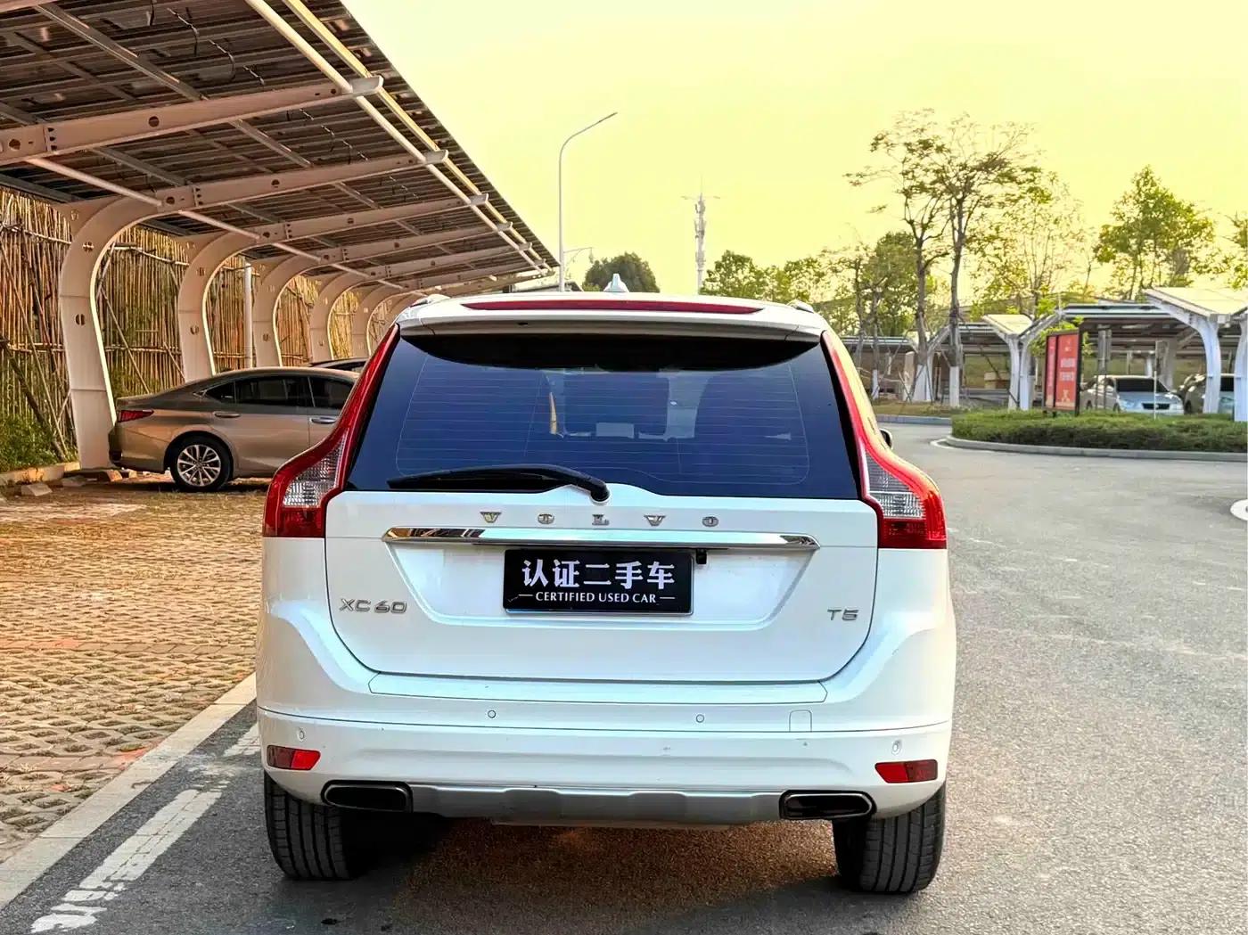 2014 Volvo XC60 Imported T5 Smart Edition — миниатюра 6