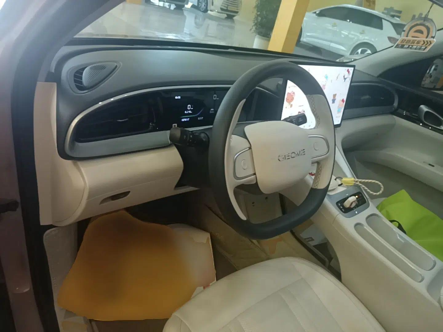 Geely Galaxy Geome 2025 310km Dream Edition — миниатюра 17