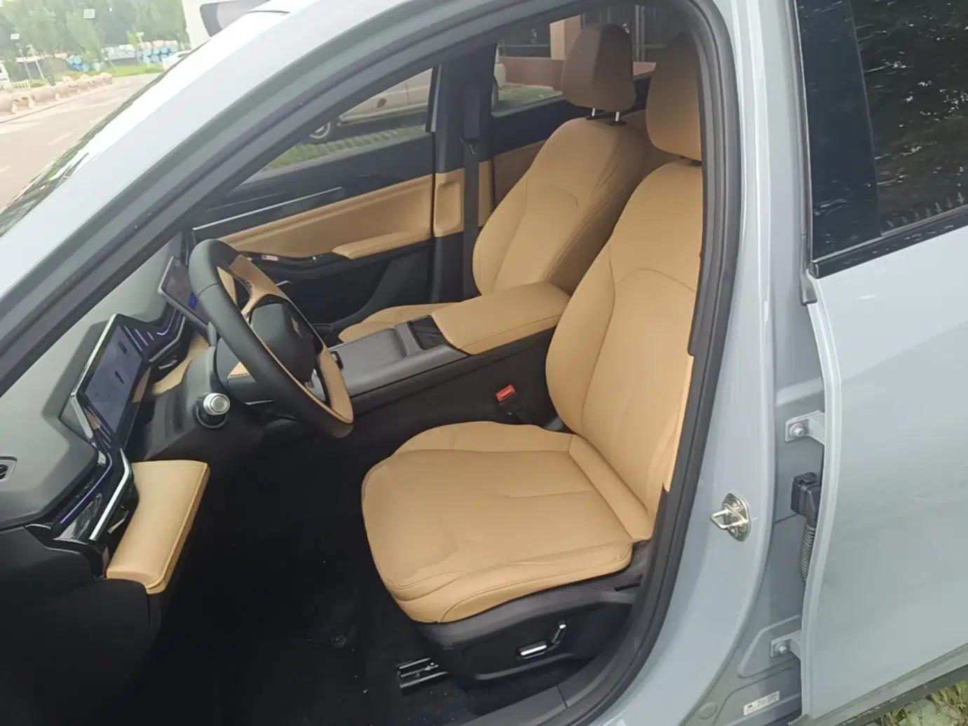Geely Galaxy L6 2023 125km Starship — миниатюра 17