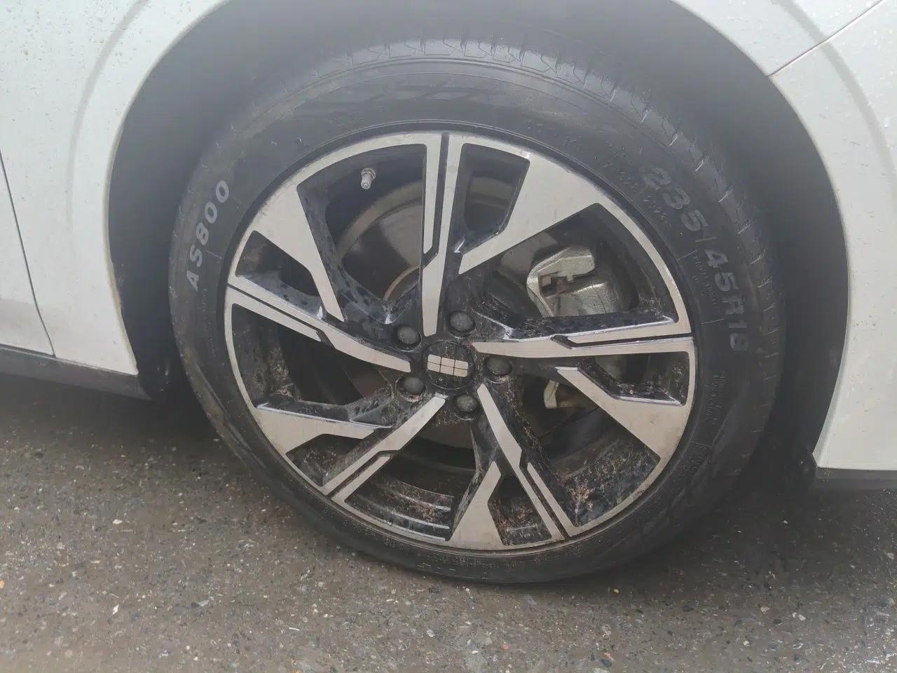 Geely Galaxy L6 2023 125km Starship — миниатюра 5