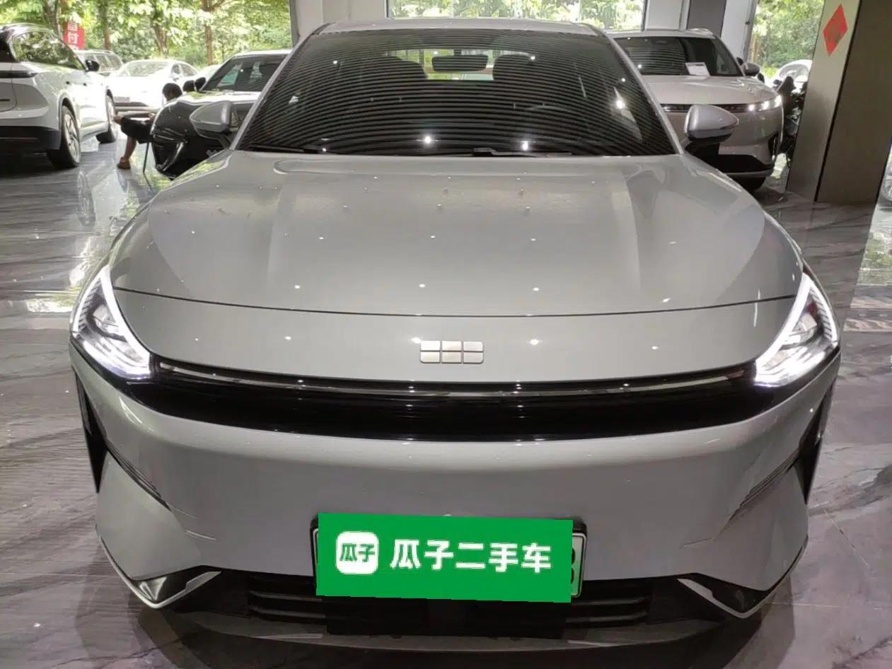Geely Galaxy L6 2025 EM-i 60km Launch Edition — миниатюра 2