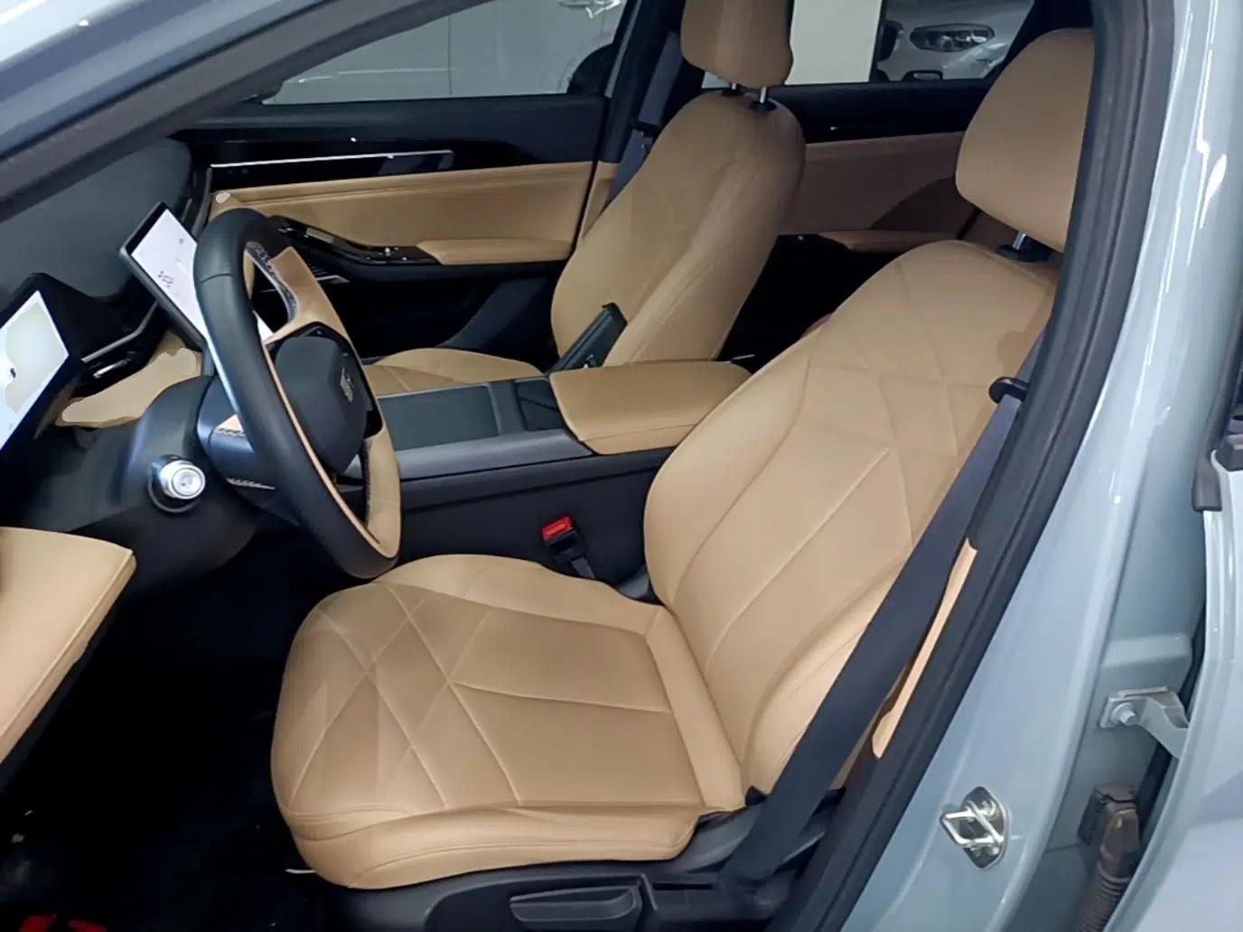 Geely Galaxy L6 2023 60km PLUS — миниатюра 17