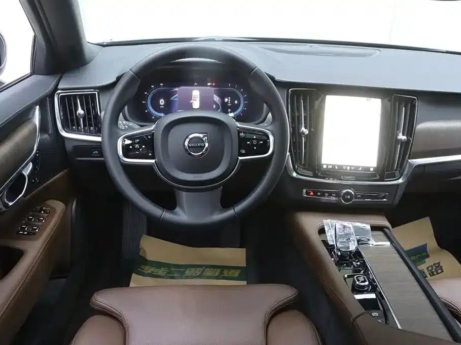 2024 Volvo S90 B5 Inscription Luxury Edition — миниатюра 28