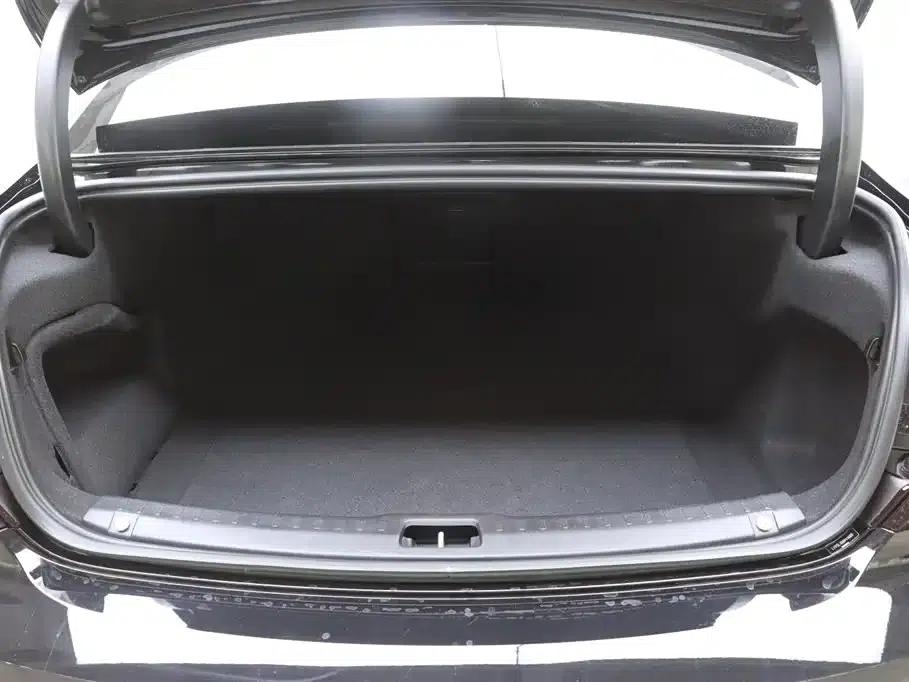 2024 Volvo S90 B5 Inscription Luxury Edition — миниатюра 31