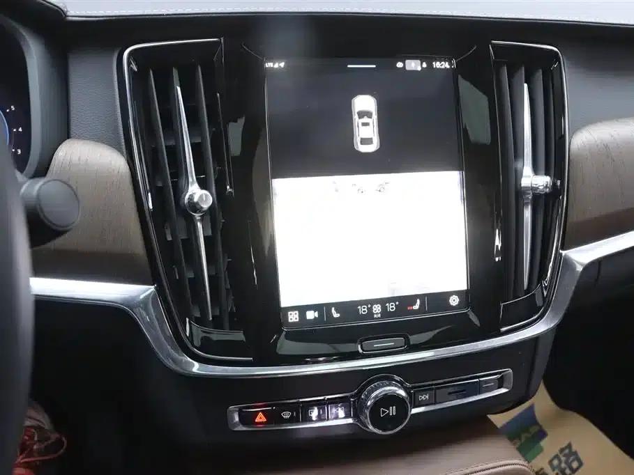 2024 Volvo S90 B5 Inscription Luxury Edition — миниатюра 10