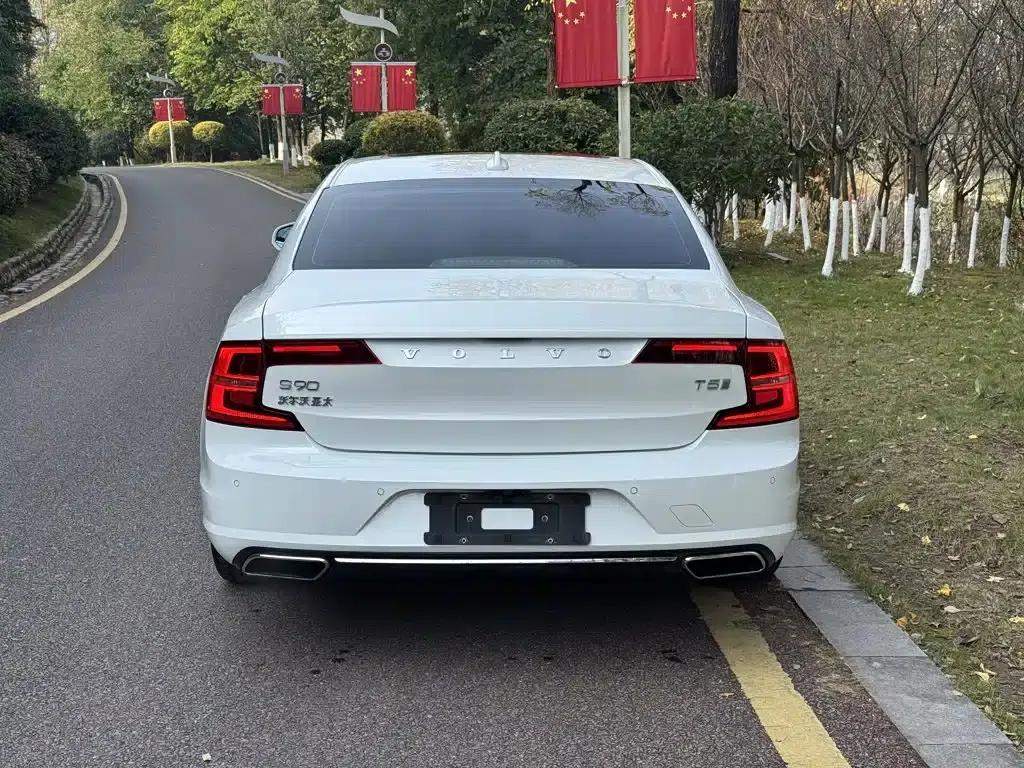 2020 Volvo S90 T5 Inscription Luxury Edition — миниатюра 8