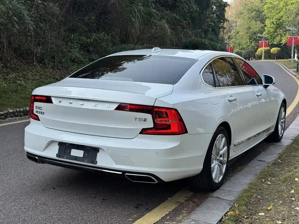 2020 Volvo S90 T5 Inscription Luxury Edition — миниатюра 9
