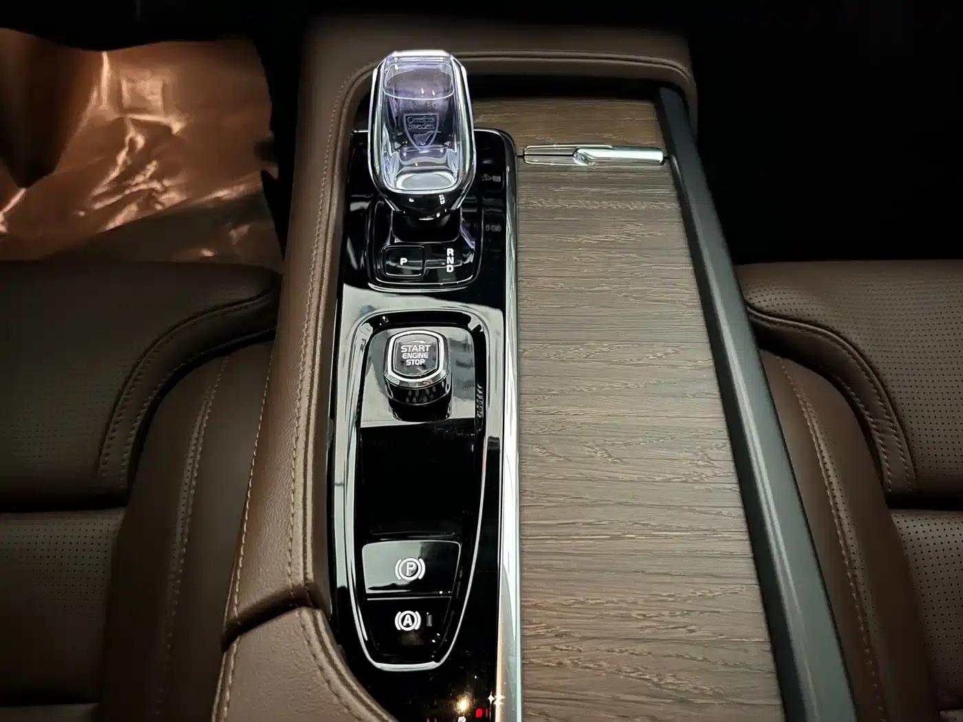 2024 Volvo S90 B5 Inscription Luxury Edition — миниатюра 10