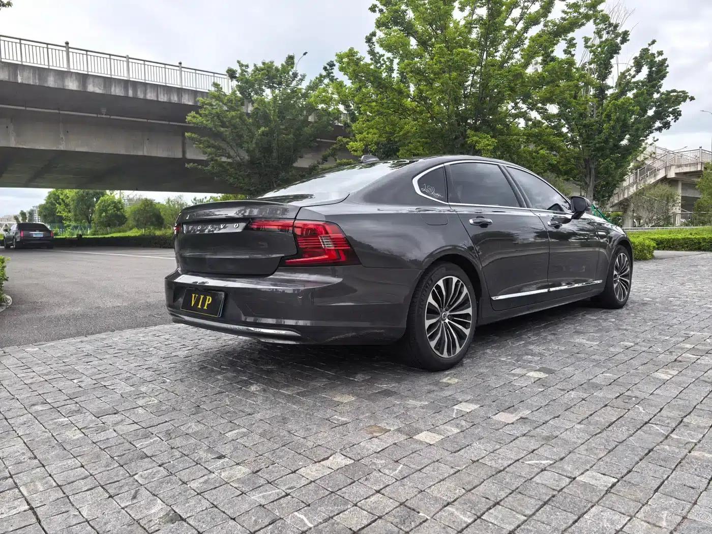 2023 Volvo S90 B5 Smart Luxury Edition — миниатюра 9