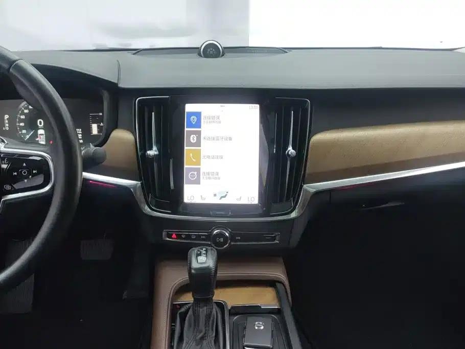2019 Volvo S90 T5 Smart Edition — миниатюра 13