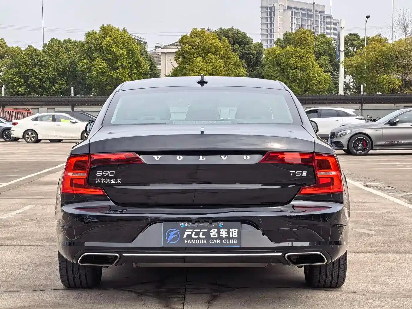 2019 Volvo S90 T5 Smart Edition — миниатюра 4