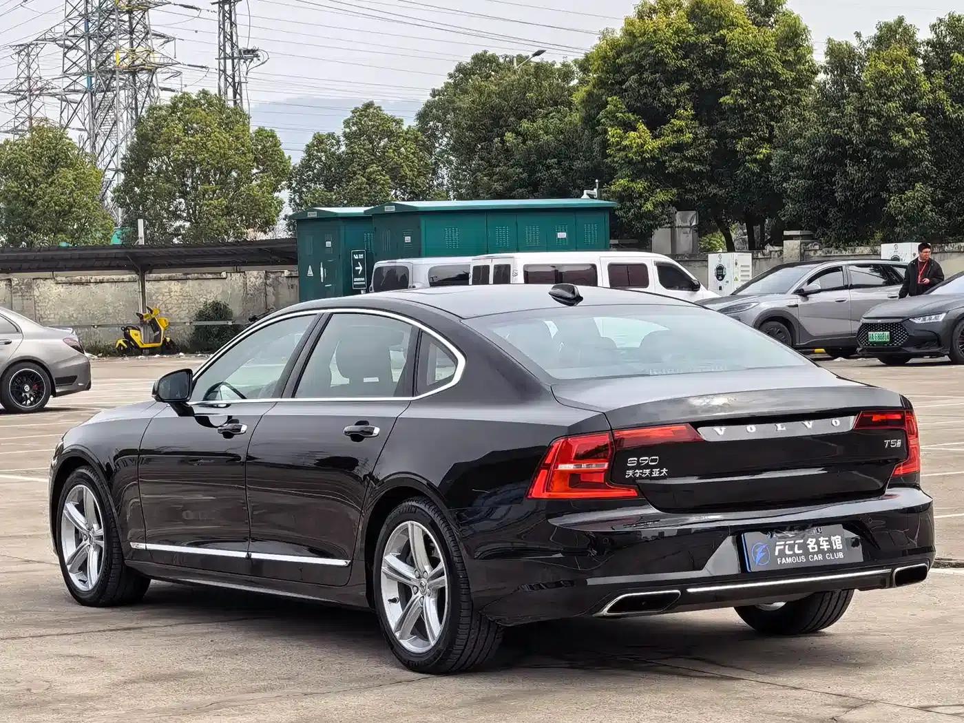 2019 Volvo S90 T5 Smart Edition — миниатюра 5