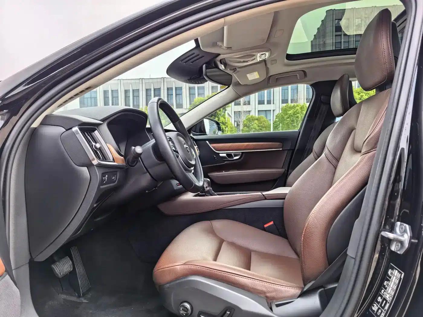 2019 Volvo S90 T5 Smart Edition — миниатюра 8