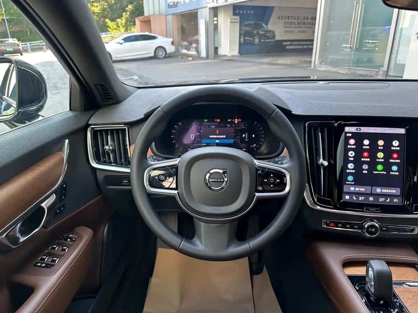 2024 Volvo S90 B5 Smart Luxury Edition — миниатюра 13