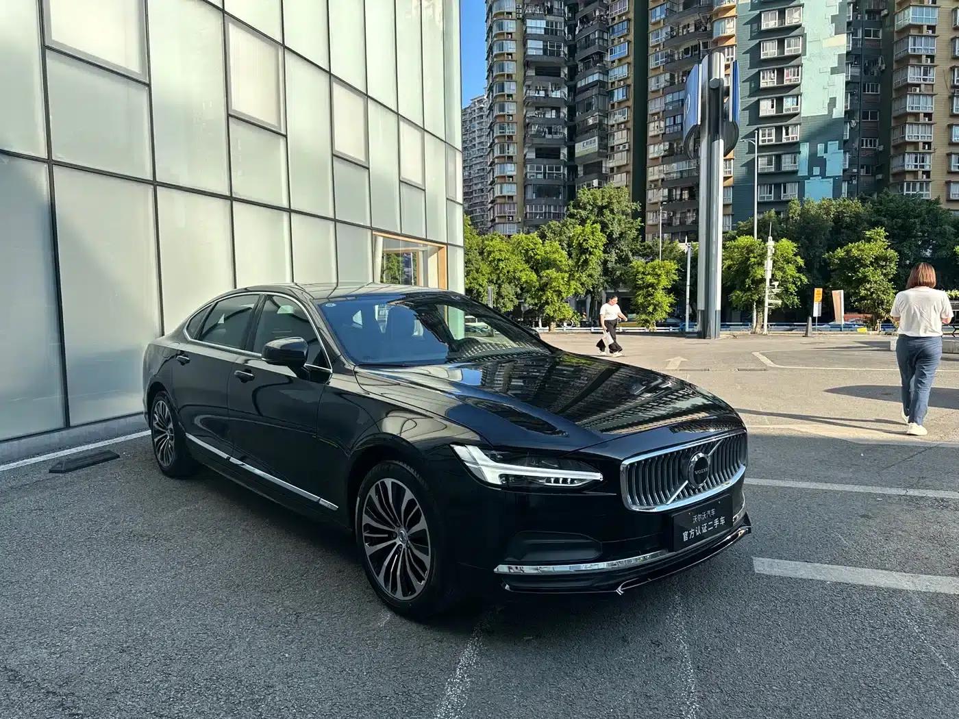 2024 Volvo S90 B5 Smart Luxury Edition — миниатюра 4