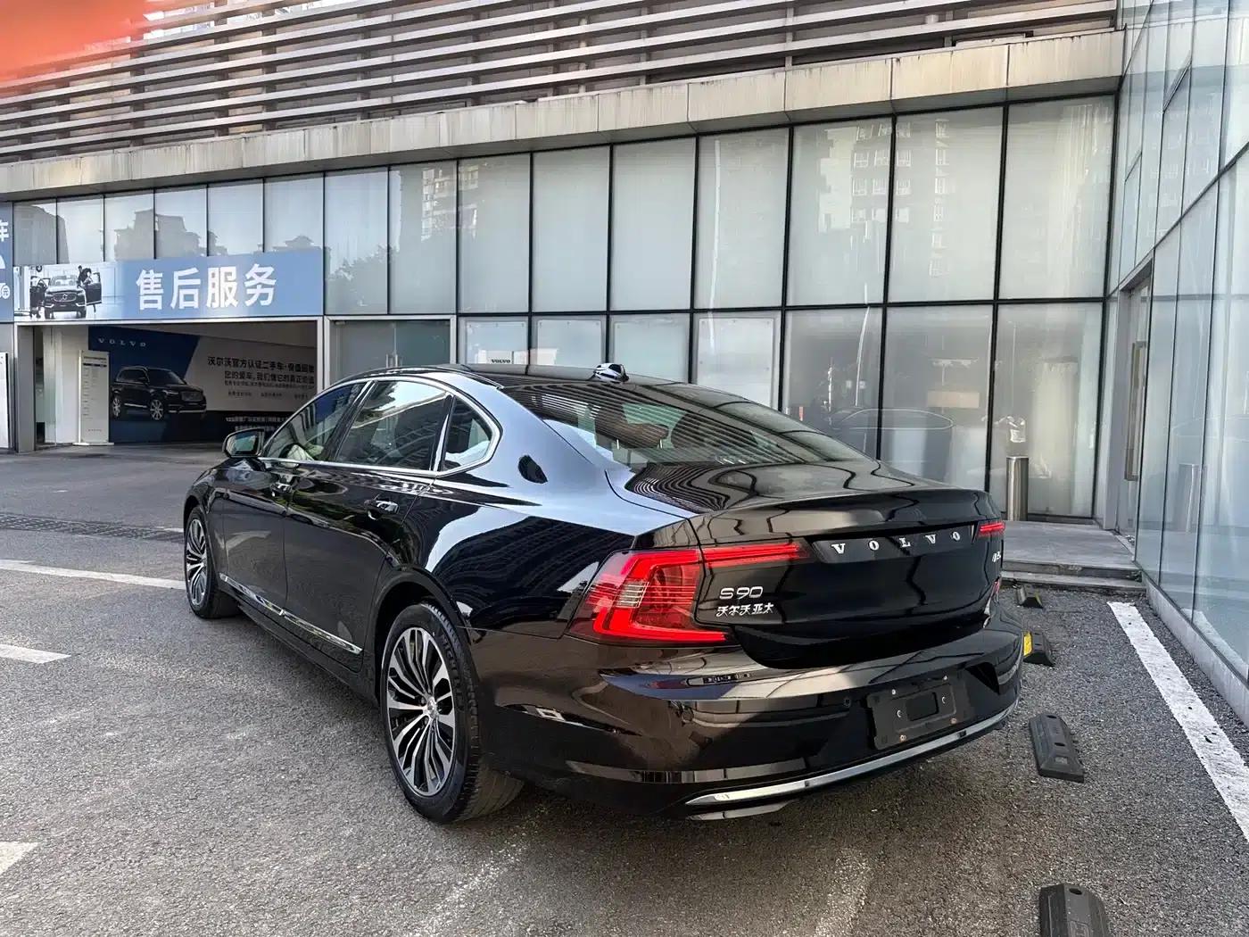 2024 Volvo S90 B5 Smart Luxury Edition — миниатюра 6