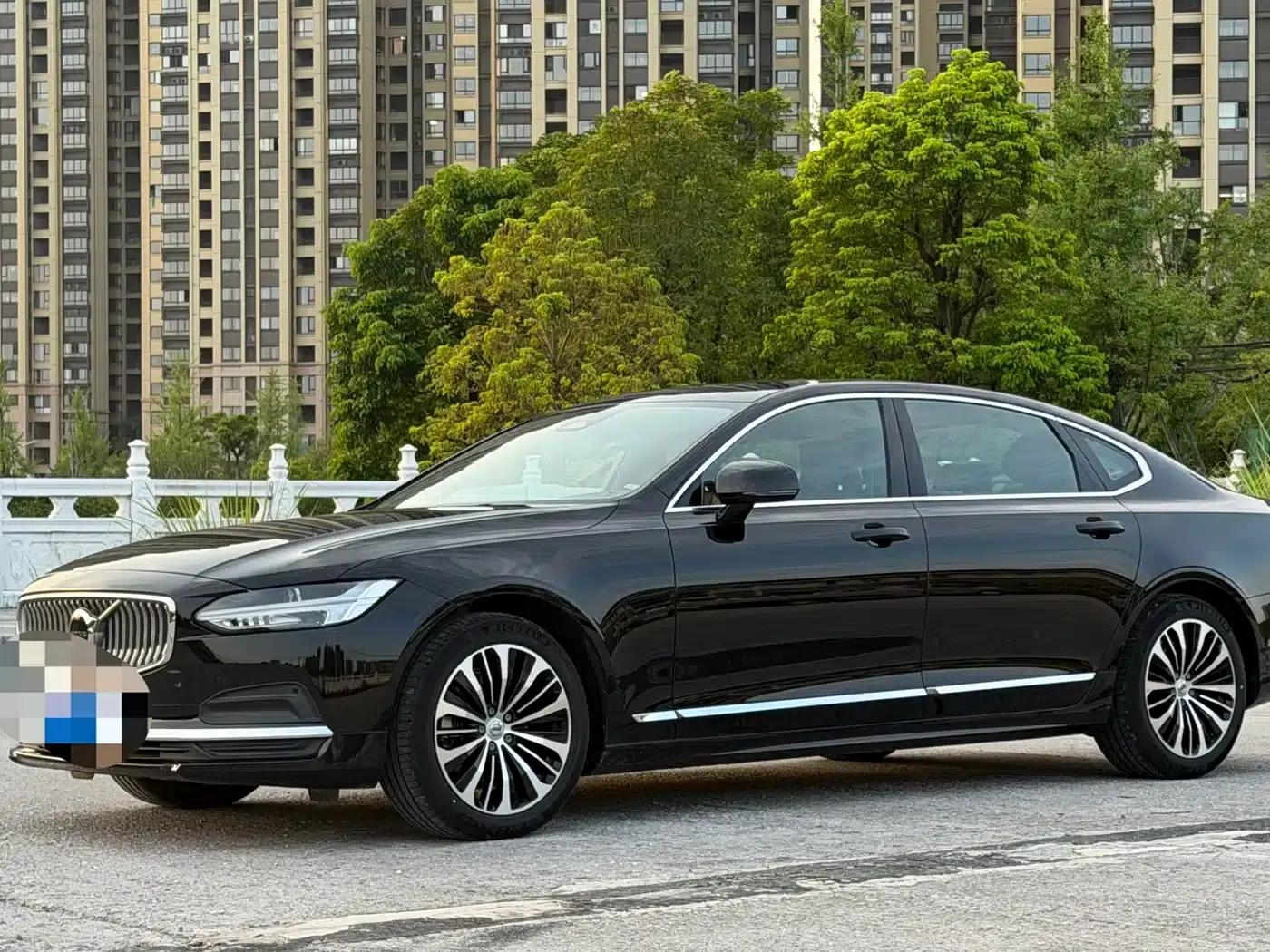2024 Volvo S90 B5 Smart Luxury Edition — миниатюра 1